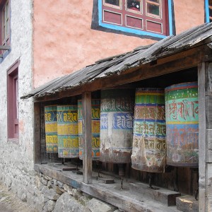 マニ車|ネパール・エベレスト街道トレッキング旅行@ブループラネットツアー