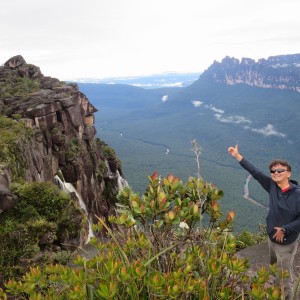 ギアナ高地への旅！世界最大の滝　エンジェルフォールの上に立つ体験