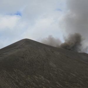 バヌアツ　ヤスール火山の噴火