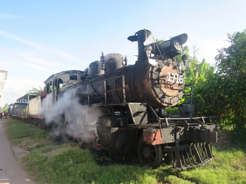 機関車｜トウモロコシ運搬｜メキシコ｜キューバ・世界遺産旅行＠ブループラネットツアー