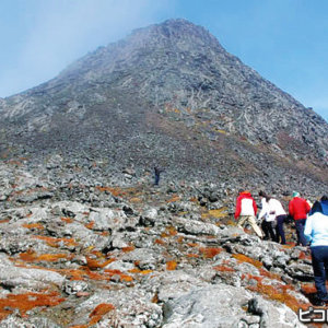 ポルトガル最高峰ピコ山(2351m)登頂とアゾレス諸島ハイキング 8日間