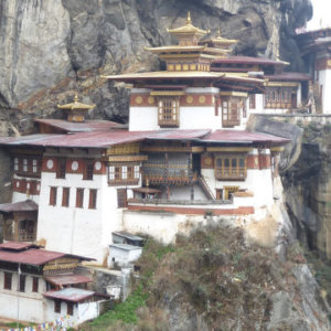 ブータン ヒマラヤ展望ハイキングと伝統文化に触れる 6日間