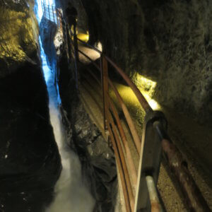 ラウターブルンネン|トリュンメルバッハの滝|グリンデルワルド|スイス|世界遺産|スイス旅行@ブループラネットツアー